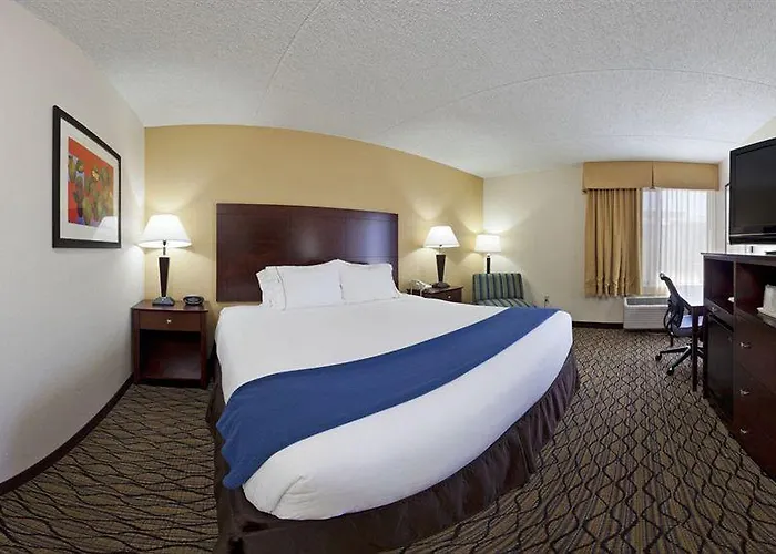 Express North By Ihg Hotel 3*