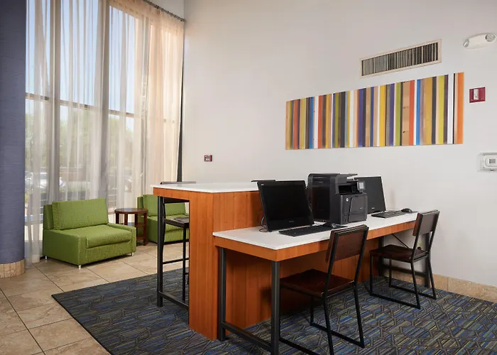 Express North By Ihg Hotel Scottsdale
