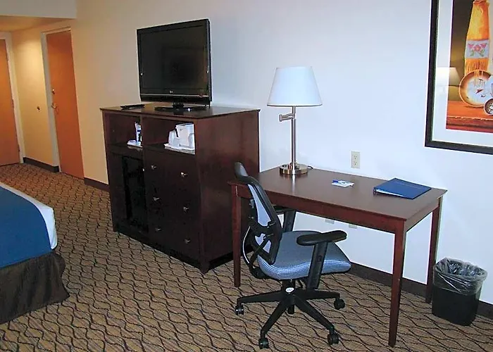 Express North By Ihg Hotel Scottsdale