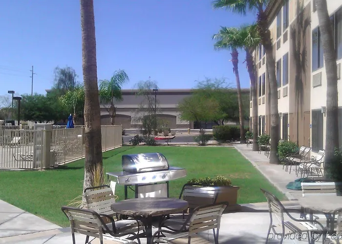 Express North By Ihg Hotel 3*